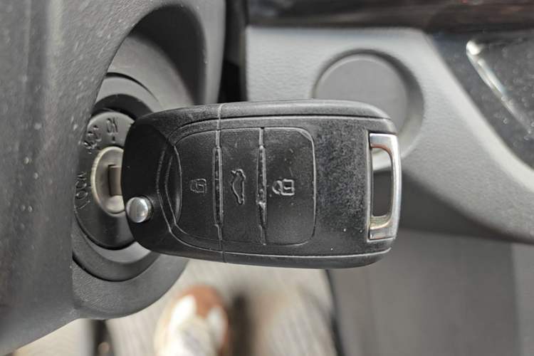 Used Baojun 310 2017 1.5L Automatic Luxury Model Vehicle Key