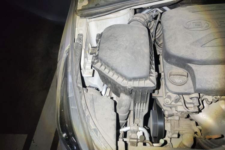 Used Baojun 310 2017 1.5L Automatic Luxury Model Engine Bay Right