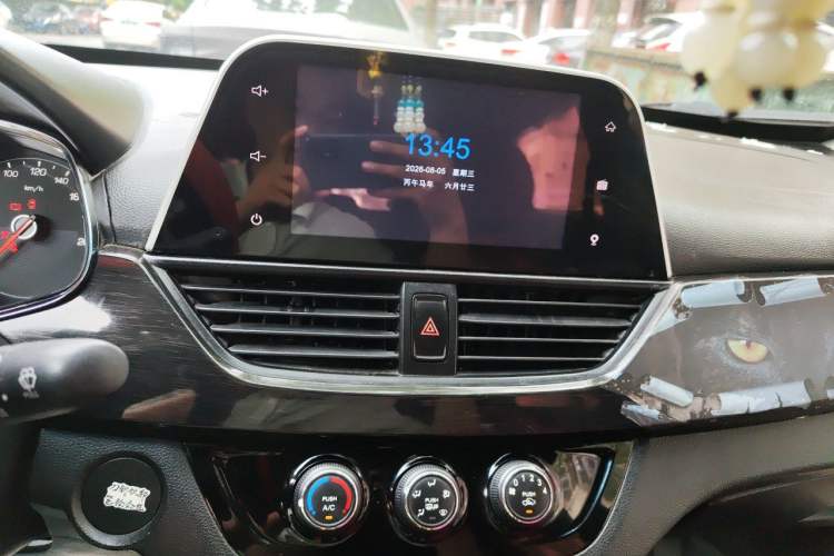 Used Baojun 310 2017 1.5L Automatic Luxury Model Audio And AC Panel