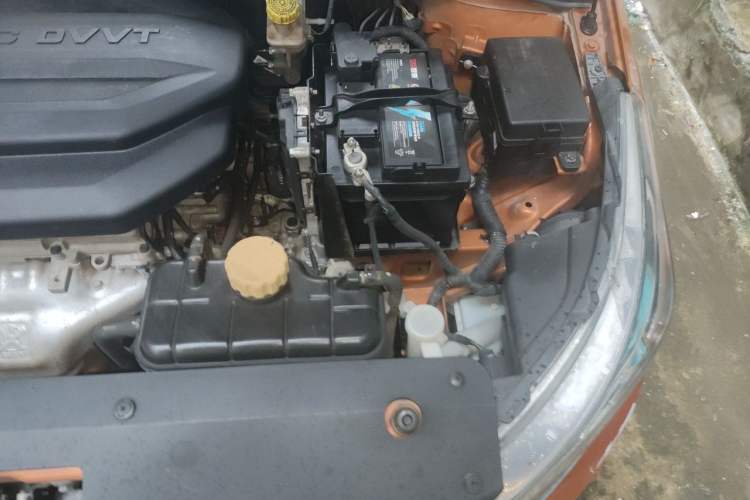 Used Baojun 310 2017 1.5L Automatic Luxury Model Engine Bay Left