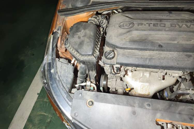 Used Baojun 310 2017 1.5L Automatic Luxury Model Engine Bay Right