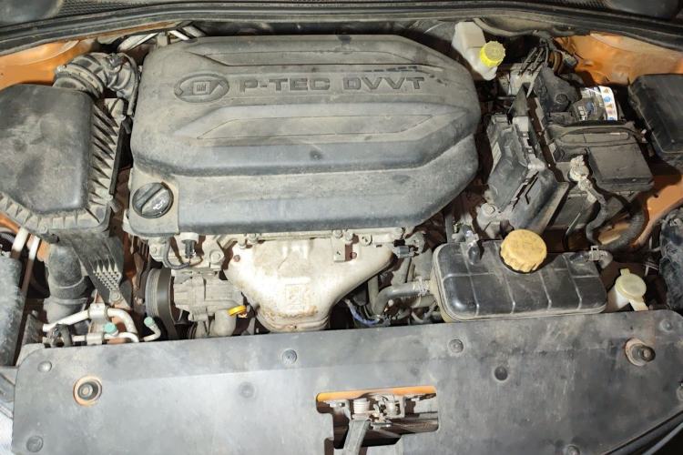 Used Baojun 310 2017 1.5L Automatic Luxury Model Engine Bay