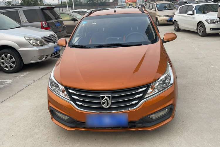 Used Baojun 310 2017 1.5L Automatic Fashion Model Exterior 1