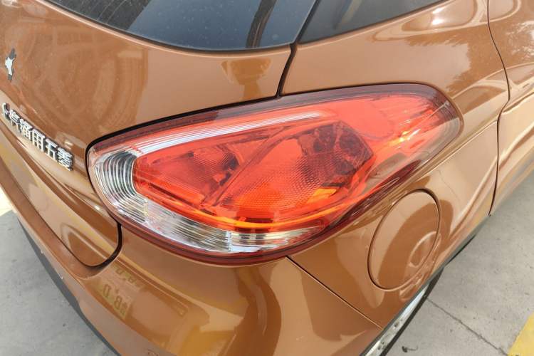 Used Baojun 310 2017 1.5L Automatic Fashion Model Exterior 10