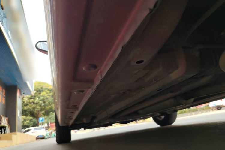 Used Baojun 310 2017 1.5L Automatic Fashion Model Chassis Front Left