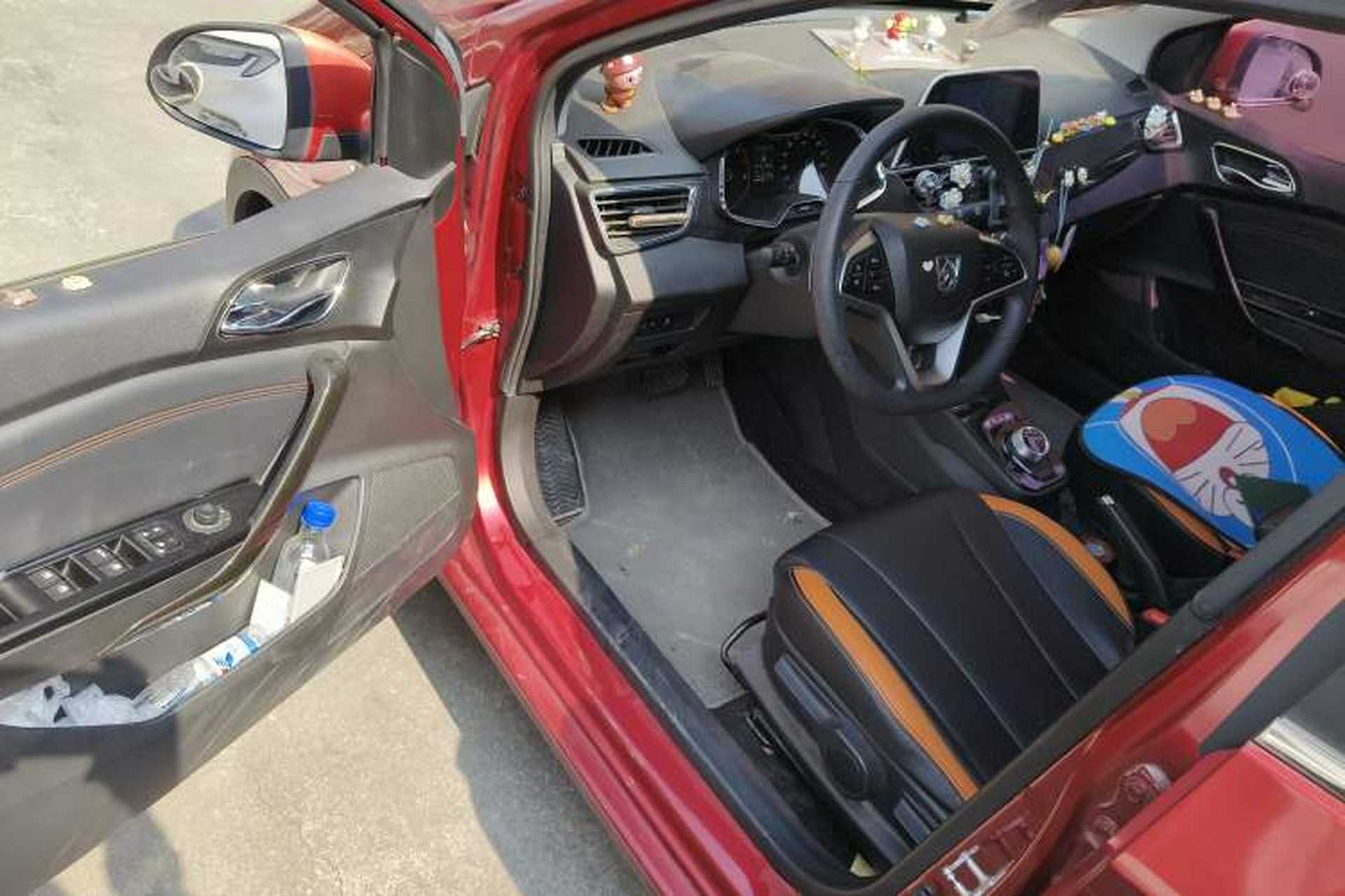 Used Baojun 310 2017 1.5L Automatic Luxury Model Driver Seat
