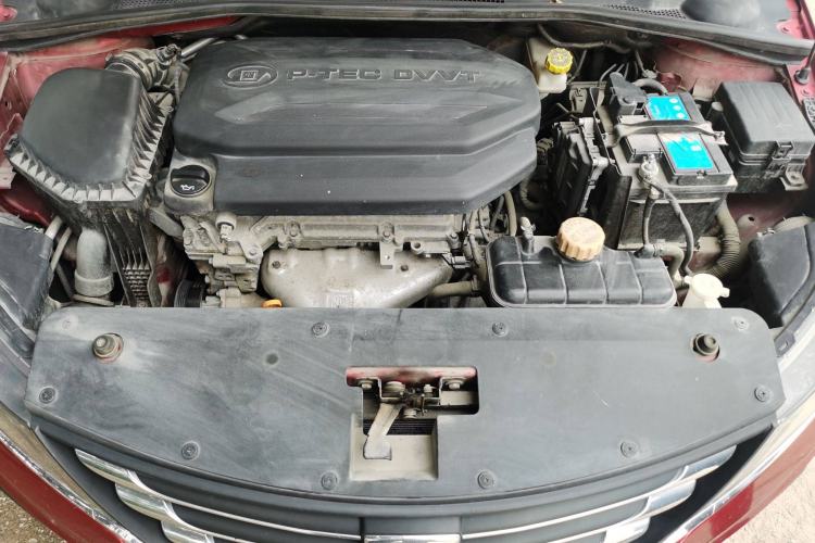 Used Baojun 310 2017 1.5L Automatic Luxury Model Engine Bay