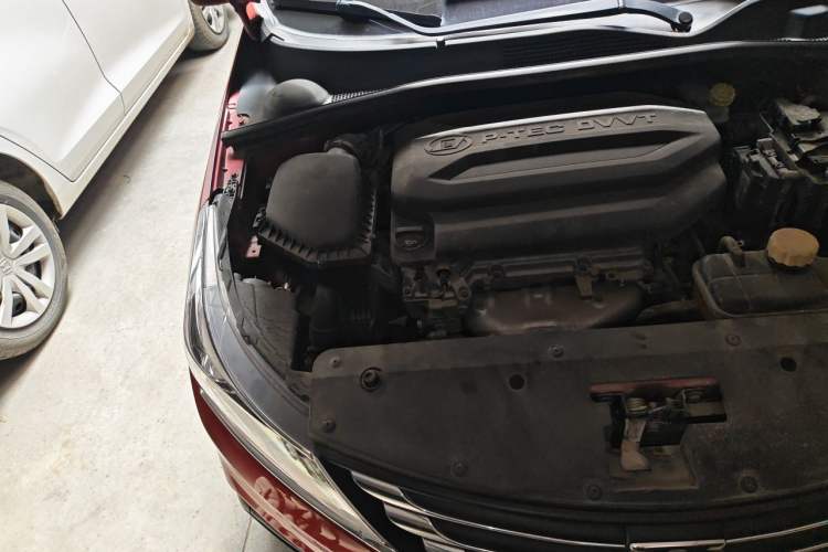 Used Baojun 310 2017 1.5L Automatic Luxury Model Engine Bay Right