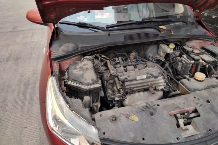 Used Baojun 310 2017 1.5L Automatic Fashion Model Engine Bay Right