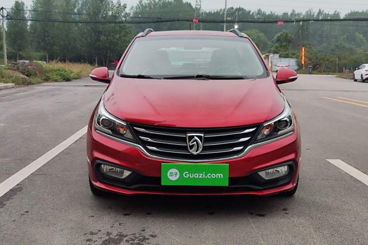 Used Baojun 310 2017 1.5L Automatic Luxury Model Exterior 1