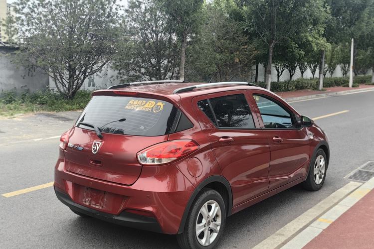 Used Baojun 310 2017 1.5L Automatic Fashion Model Exterior 7