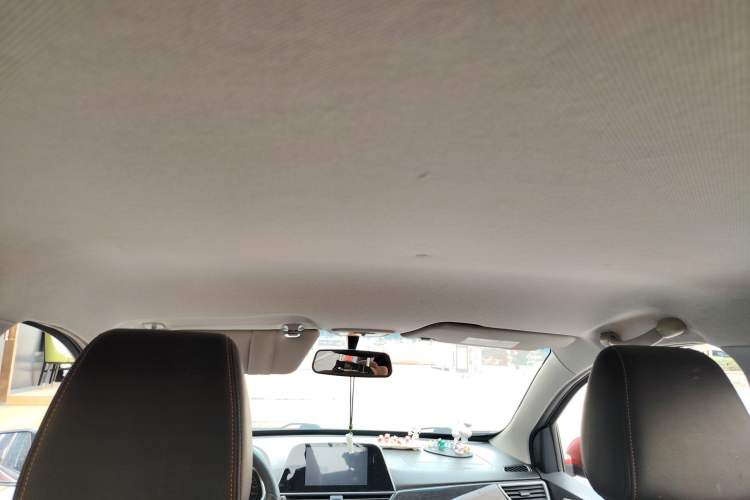 Used Baojun 310 2017 1.5L Automatic Fashion Model Headliner