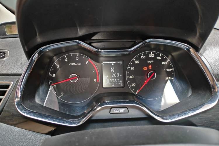 Used Baojun 310 2017 1.5L Automatic Luxury Model Instrument Cluster