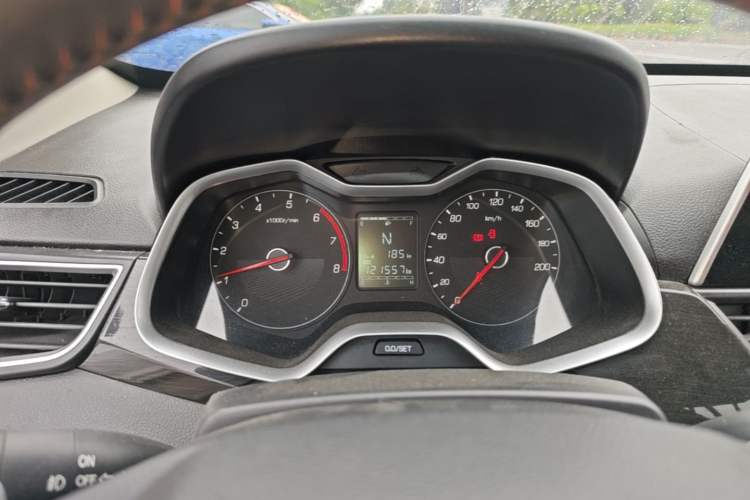 Used Baojun 310 2017 1.5L Automatic Fashion Model Instrument Cluster