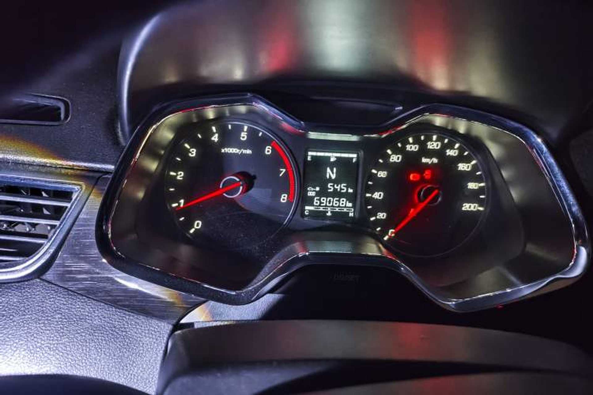 Used Baojun 310 2017 1.5L Automatic Luxury Model Instrument Cluster