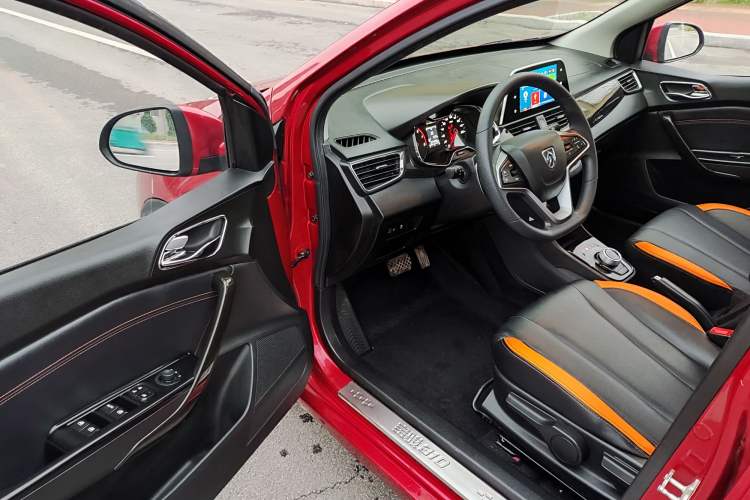 Used Baojun 310 2017 1.5L Automatic Luxury Model Interior 1