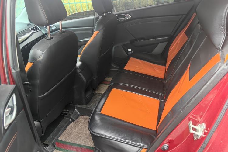 Used Baojun 310 2017 1.5L Automatic Fashion Model Interior 2