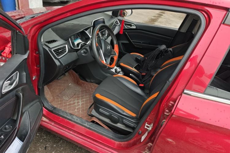Used Baojun 310 2017 1.5L Automatic Fashion Model Left Front Seat