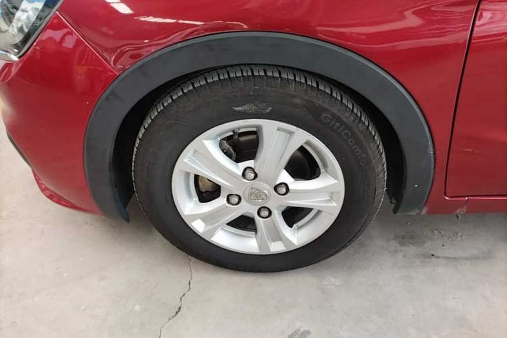 Used Baojun 310 2017 1.5L Automatic Luxury Model Left Front Wheel Hub