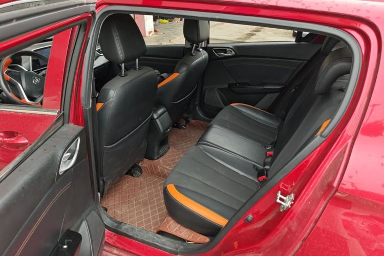 Used Baojun 310 2017 1.5L Automatic Fashion Model Left Rear Seat