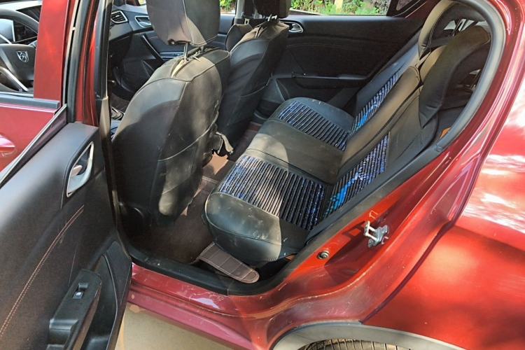 Used Baojun 310 2017 1.5L Automatic Fashion Model Left Rear Seat