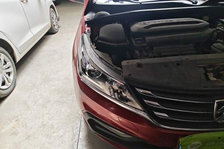 Used Baojun 310 2017 1.5L Automatic Luxury Model Right Front Headlight