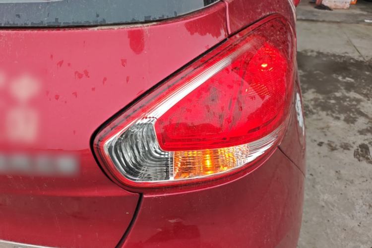 Used Baojun 310 2017 1.5L Automatic Fashion Model Right Rear Taillight