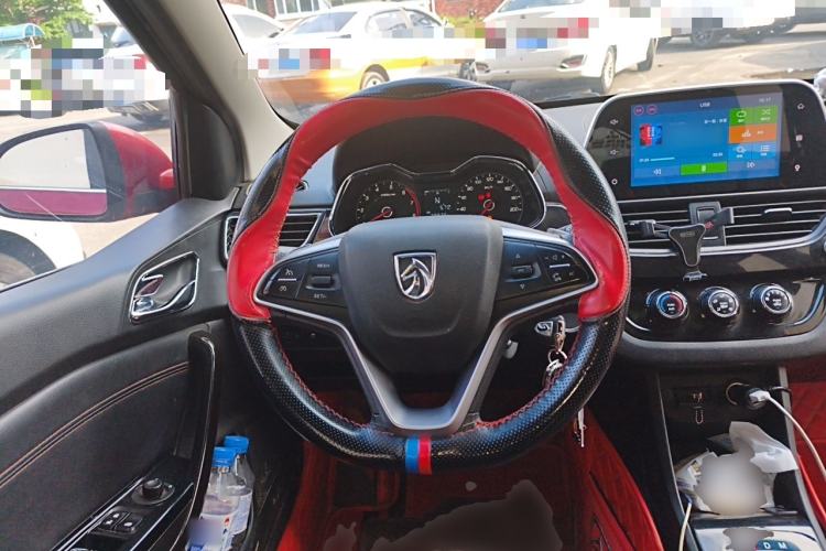 Used Baojun 310 2017 1.5L Automatic Luxury Model Steering Wheel