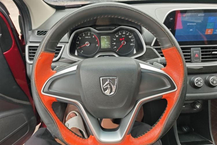 Used Baojun 310 2017 1.5L Automatic Fashion Model Steering Wheel