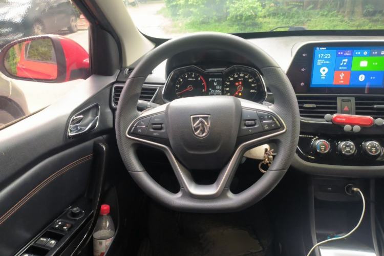 Used Baojun 310 2017 1.5L Automatic Luxury Model Steering Wheel