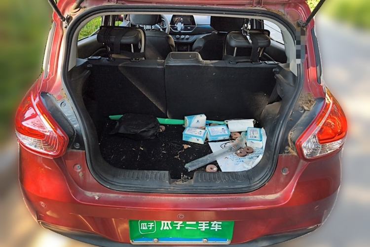 Used Baojun 310 2017 1.5L Automatic Fashion Model Trunk