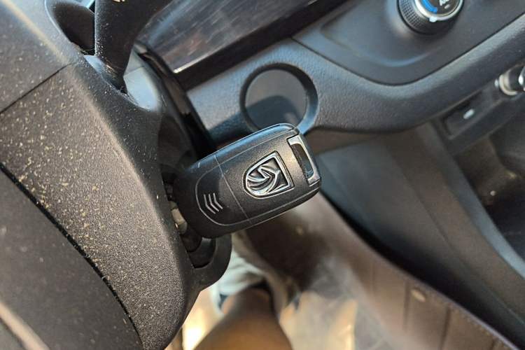 Used Baojun 310 2017 1.5L Automatic Fashion Model Vehicle Key