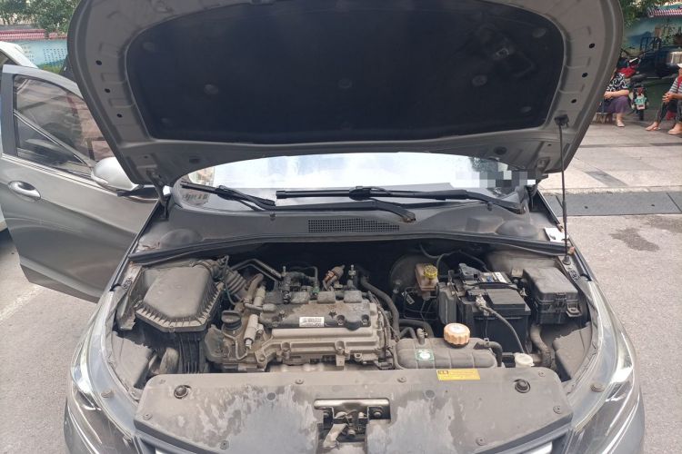 Used Baojun 310 2017 1.5L Manual Luxury Model Engine Bay