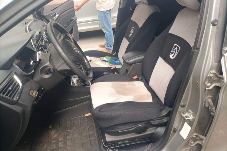 Used Baojun 310 2017 1.5L Manual Luxury Model Left Front Seat