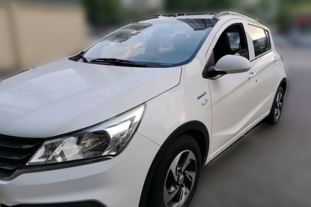 Used Baojun 310 2017 1.5L Automatic Fashion Model
