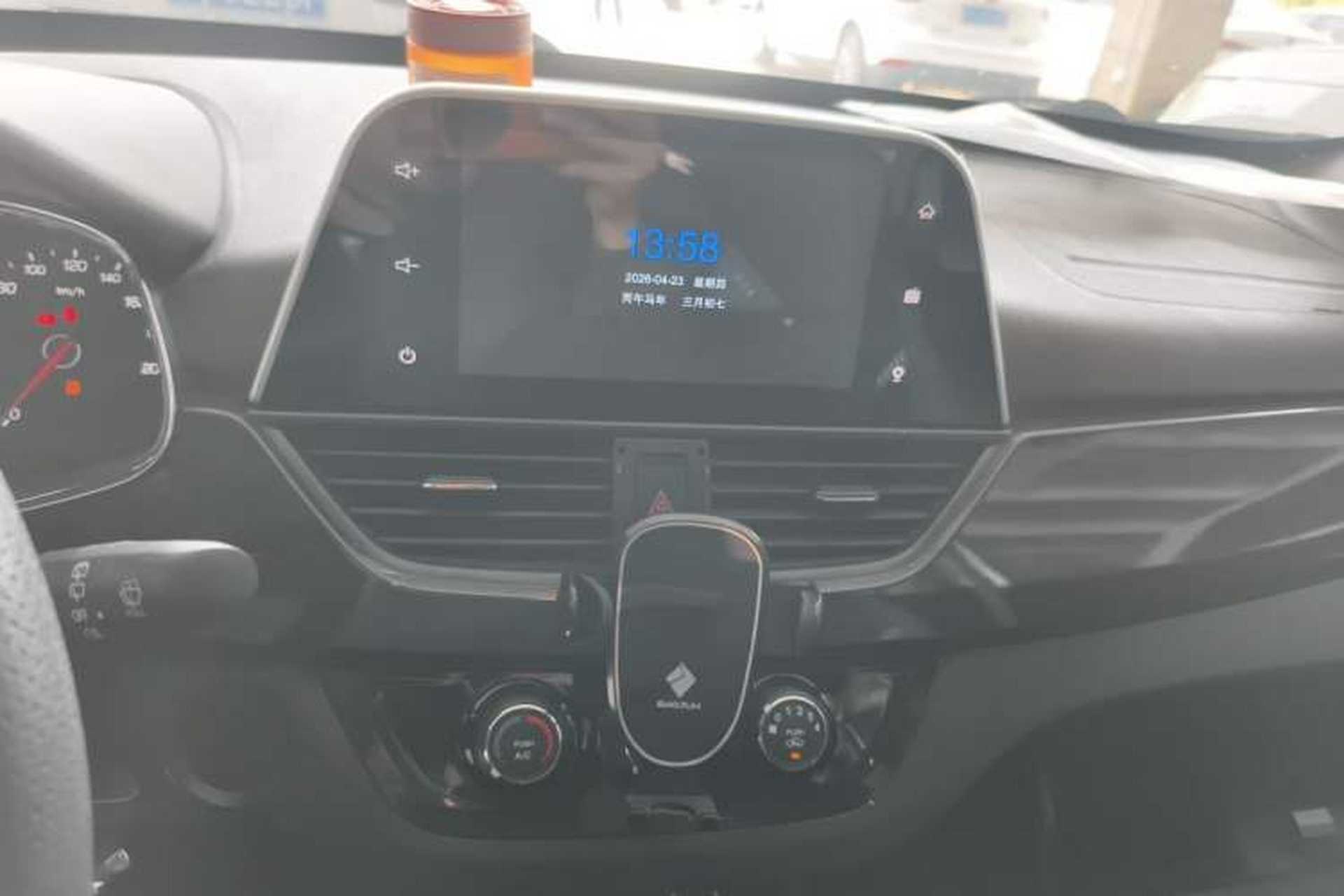 Used Baojun 310 2017 1.5L Automatic Luxury Model Audio And AC Panel