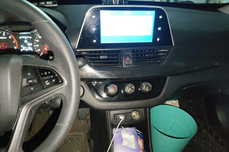 Used Baojun 310 2017 1.5L Automatic Luxury Model Audio And AC Panel