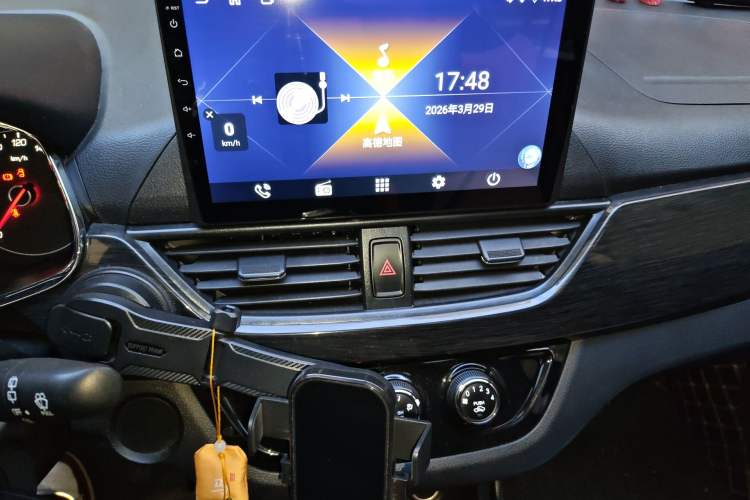 Used Baojun 310 2017 1.5L Automatic Luxury Model Audio And AC Panel