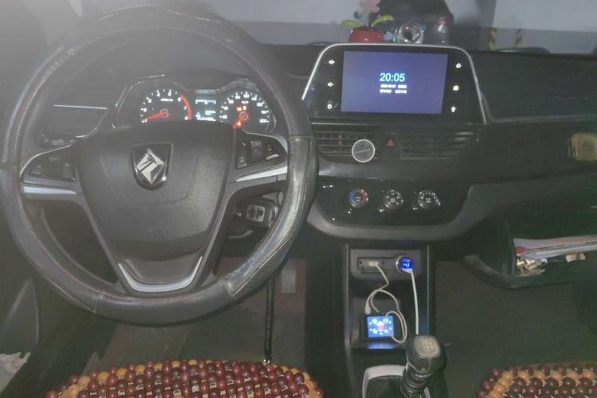 Used Baojun 310 2017 1.5L Manual Luxury Model Center Console