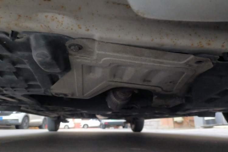 Used Baojun 310 2017 1.5L Automatic Fashion Model Chassis Front