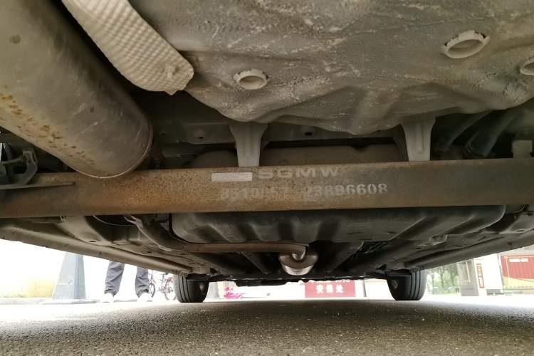 Used Baojun 310 2017 1.5L Automatic Fashion Model Chassis Rear