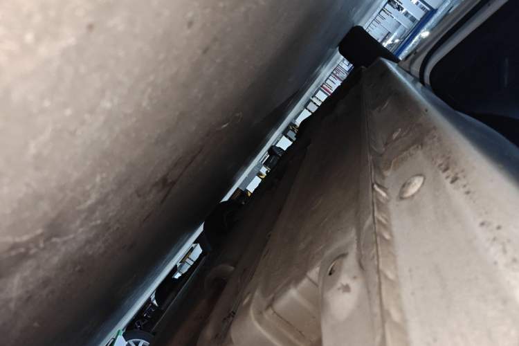 Used Baojun 310 2017 1.5L manual Comfort trim Chassis Rear Left