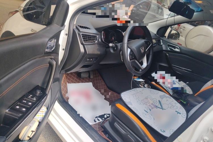 Used Baojun 310 2017 1.5L Automatic Luxury Model Driver Seat