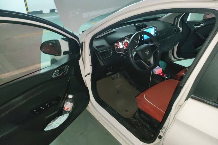 Used Baojun 310 2017 1.5L Automatic Luxury Model Driver Seat