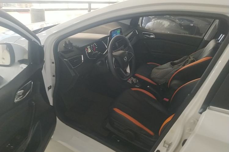 Used Baojun 310 2017 1.5L Automatic Luxury Model Driver Seat