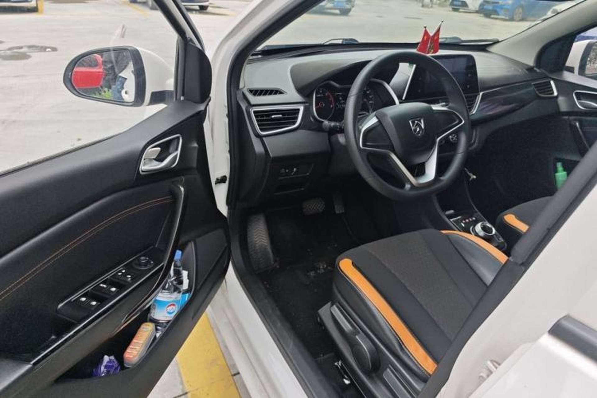 Used Baojun 310 2017 1.5L Automatic Fashion Model Driver Seat