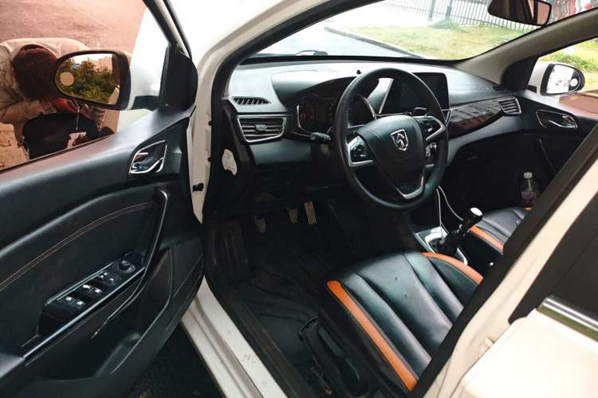Used Baojun 310 2017 1.5L Manual Luxury Model Driver Seat