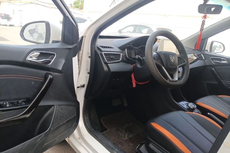 Used Baojun 310 2017 1.5L Automatic Luxury Model Driver Seat