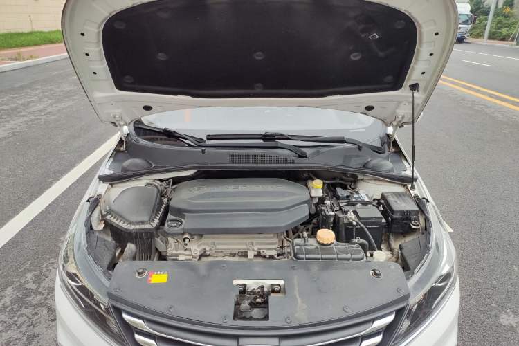 Used Baojun 310 2017 1.5L Automatic Luxury Model Engine Bay