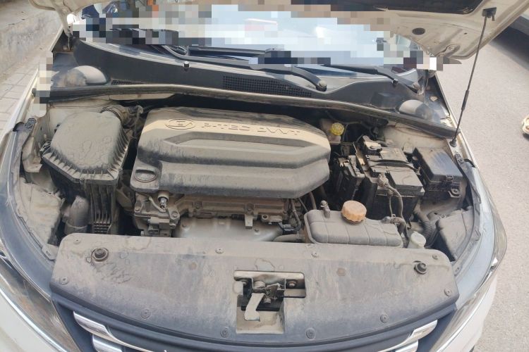 Used Baojun 310 2017 1.5L Automatic Luxury Model Engine Bay